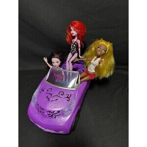 Monster High Purple Scaris Car + 3 Dolls Lot Draculaura Clawdeen Operetta